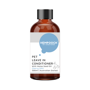 Product image of 250ml bottle of human grade waterless pet leave in conditioner with 100% Australian hemp seed oil.